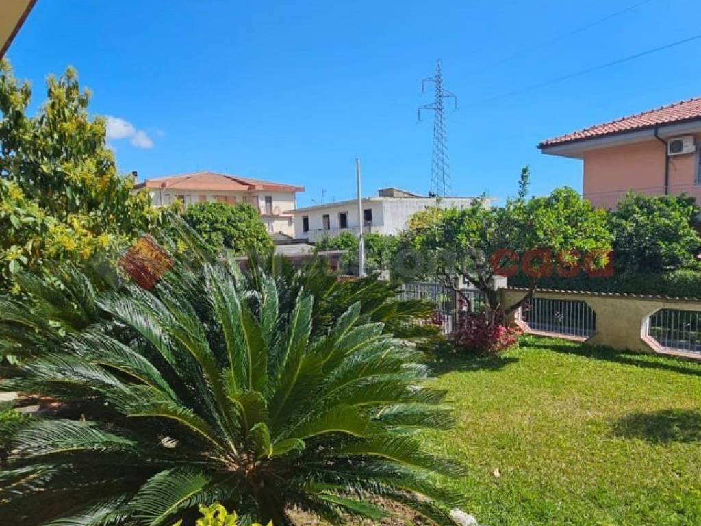 Villa a Montepaone in via PO, 17 - Foto 5