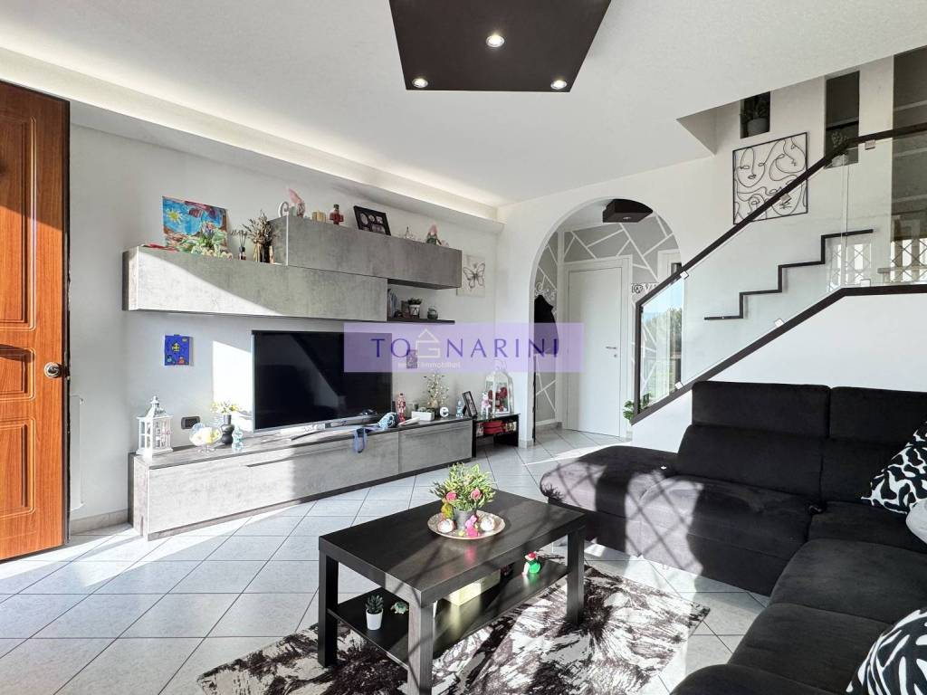 Appartamento a Pieve a nievole in Via Fratelli Cervi - Foto 2