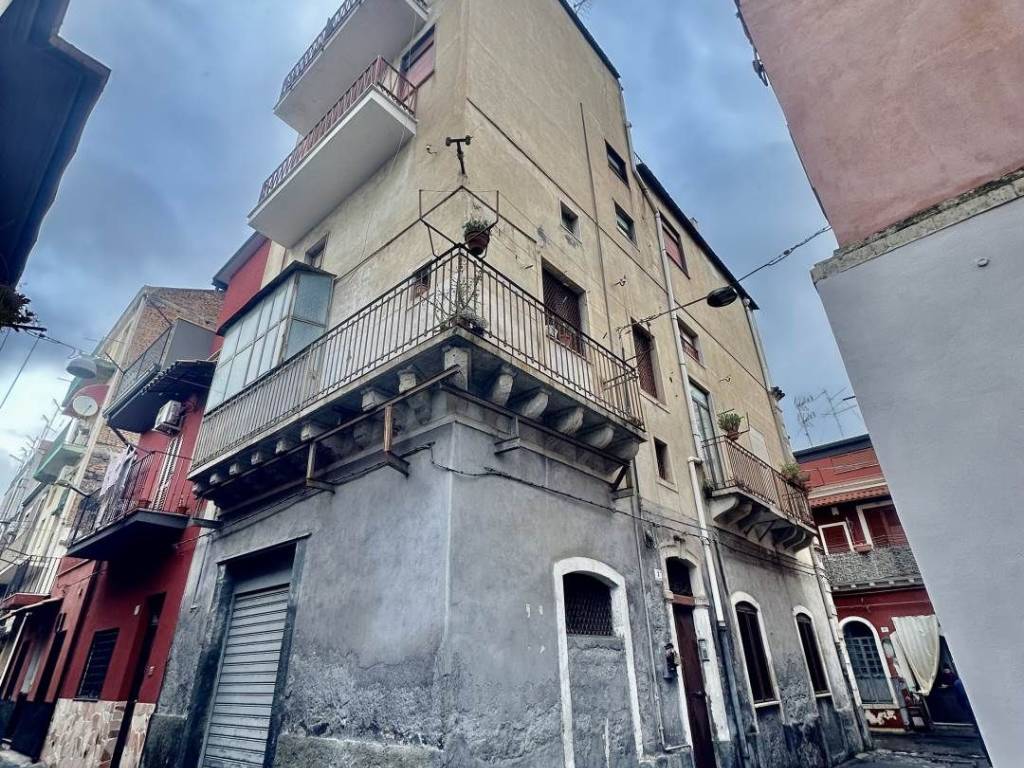 Casa indipendente a Catania in Via delle Salette, 66 - Foto 2