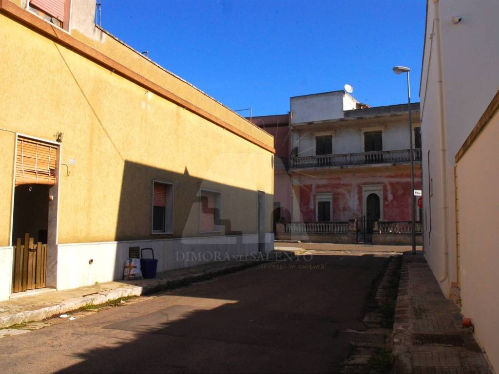 Casa indipendente a Presicce-acquarica in Via Piave, 25 - Foto 2