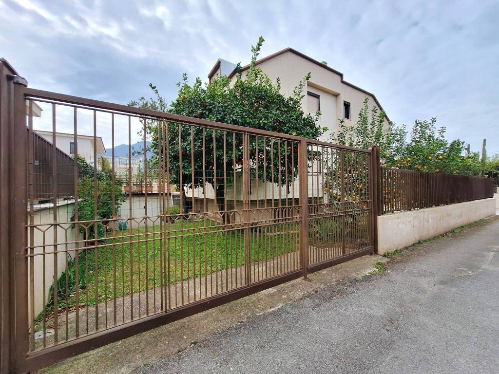 Villa a Angri in Via Santa Lucia - Foto 2