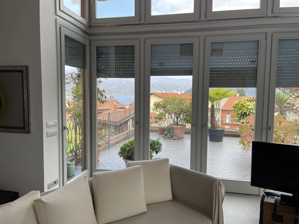 Appartamento a Luino in Via Alessandro Manzoni, 32 - Foto 2