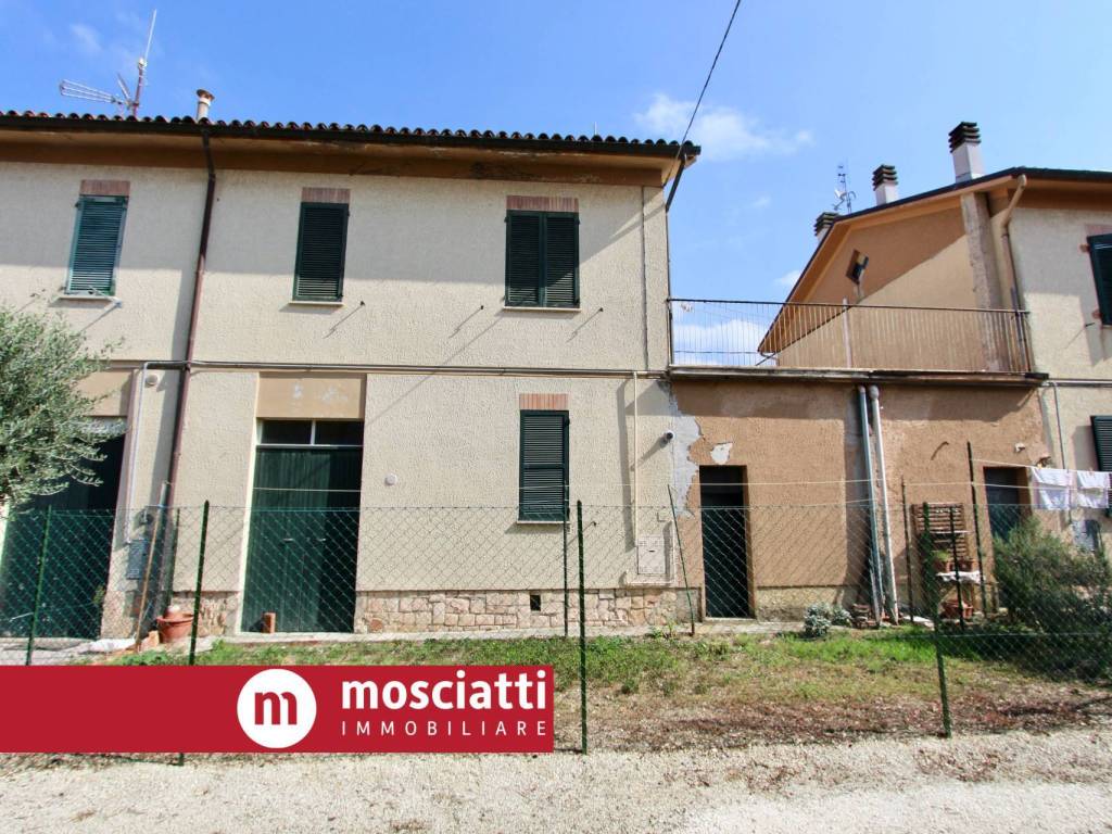 Casa indipendente a Matelica in Via San Rocco, 49 - Foto 2