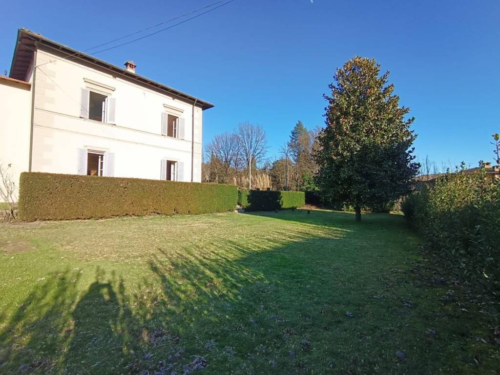 Villa a Coreglia antelminelli in Strada Provinciale per Coreglia, 134 - Foto 4