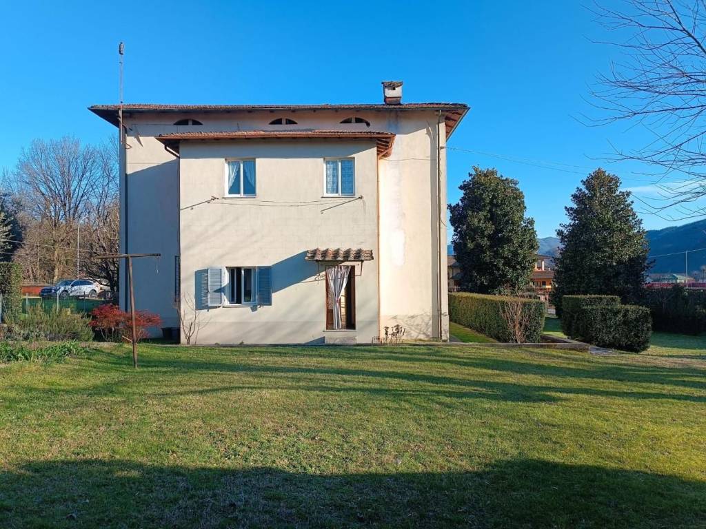 Villa a Coreglia antelminelli in Strada Provinciale per Coreglia, 134 - Foto 5