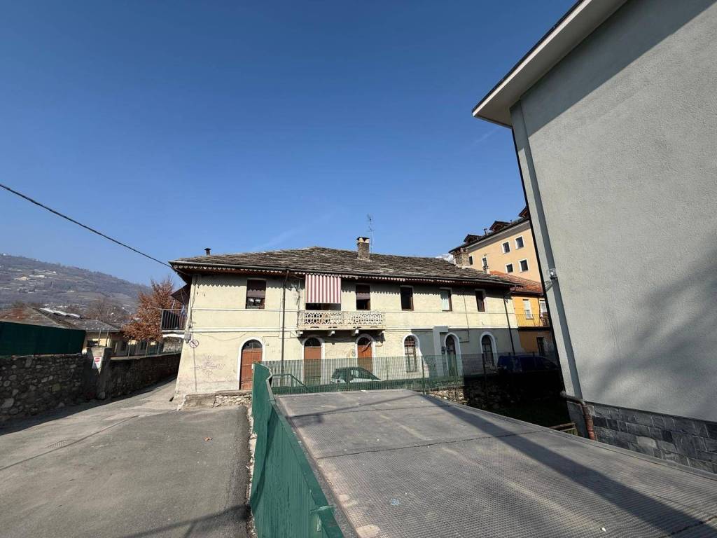 Attico / mansarda a Aosta in Via antica vetreria - Foto 4