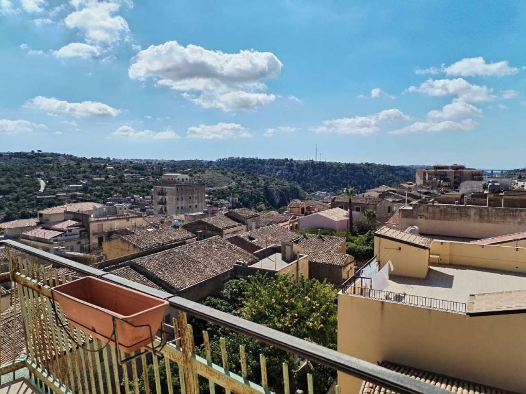 Appartamento a Modica in corso Nino Barone - Foto 5