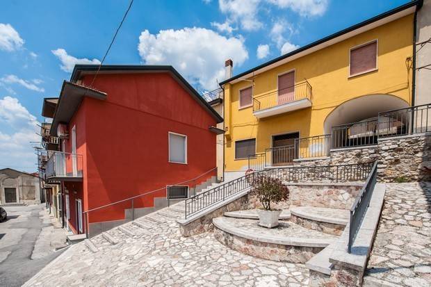 Casa indipendente a Sant'angelo all'esca in via san gerardo, 10 - Foto 4
