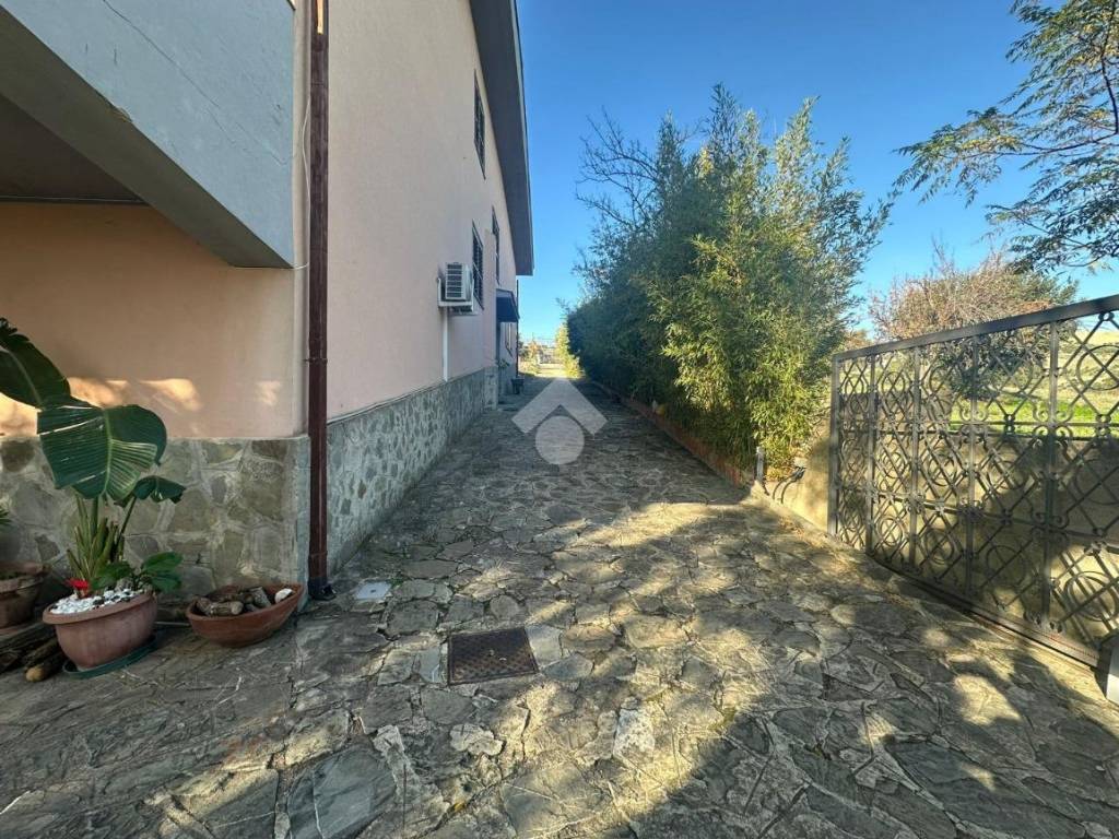 Palazzo / stabile a Trebisacce in C/da piana del trivolo - Foto 5
