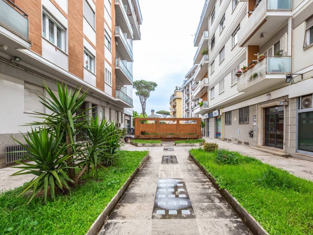 Appartamento a Roma in PIAZZA DEI GIURECONSULTI, 27 - Foto 3