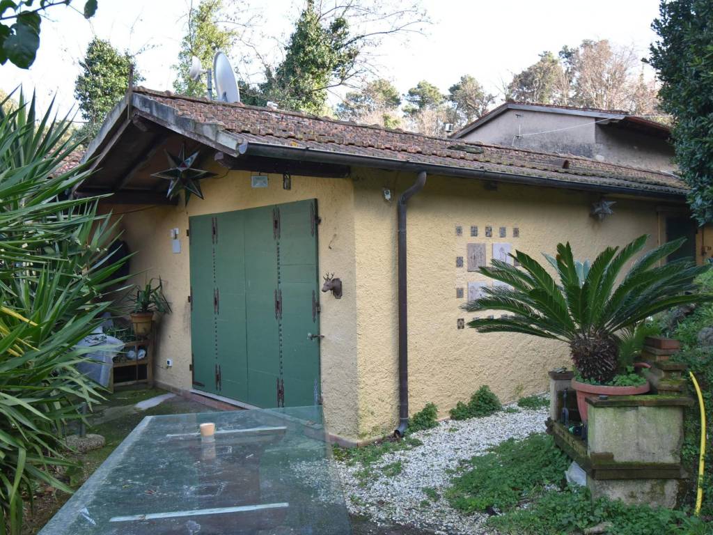 Villa a Pietrasanta in Via Strettoia - Foto 3