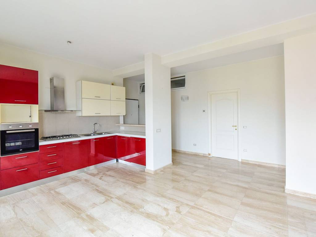 Appartamento a Como in Via 1º Maggio - Foto 4