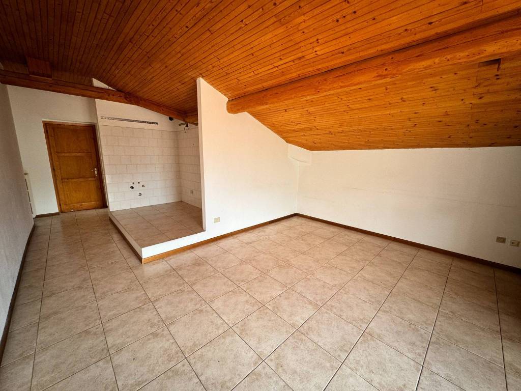 Appartamento a Cassina valsassina in Viale delle Grigne - Foto 5