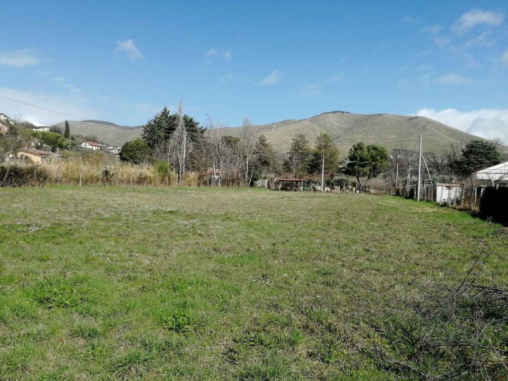 Terreno a Fara in sabina in Via Di Campomaggiore S.N.C. - Foto 4