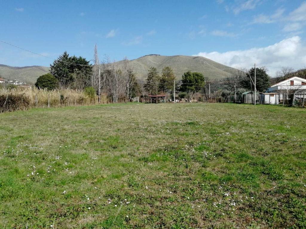Terreno a Fara in sabina in Via Di Campomaggiore S.N.C. - Foto 5