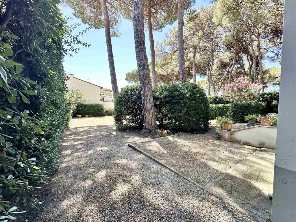 Villa a Rosignano marittimo in Via Giuseppe Saragat - Foto 4
