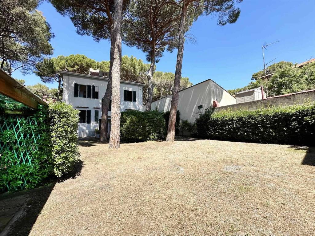 Villa a Rosignano marittimo in Via Giuseppe Saragat - Foto 5