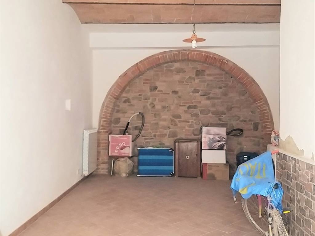 Casa indipendente a Castiglione del lago in Piazza San Lorenzo - Foto 2