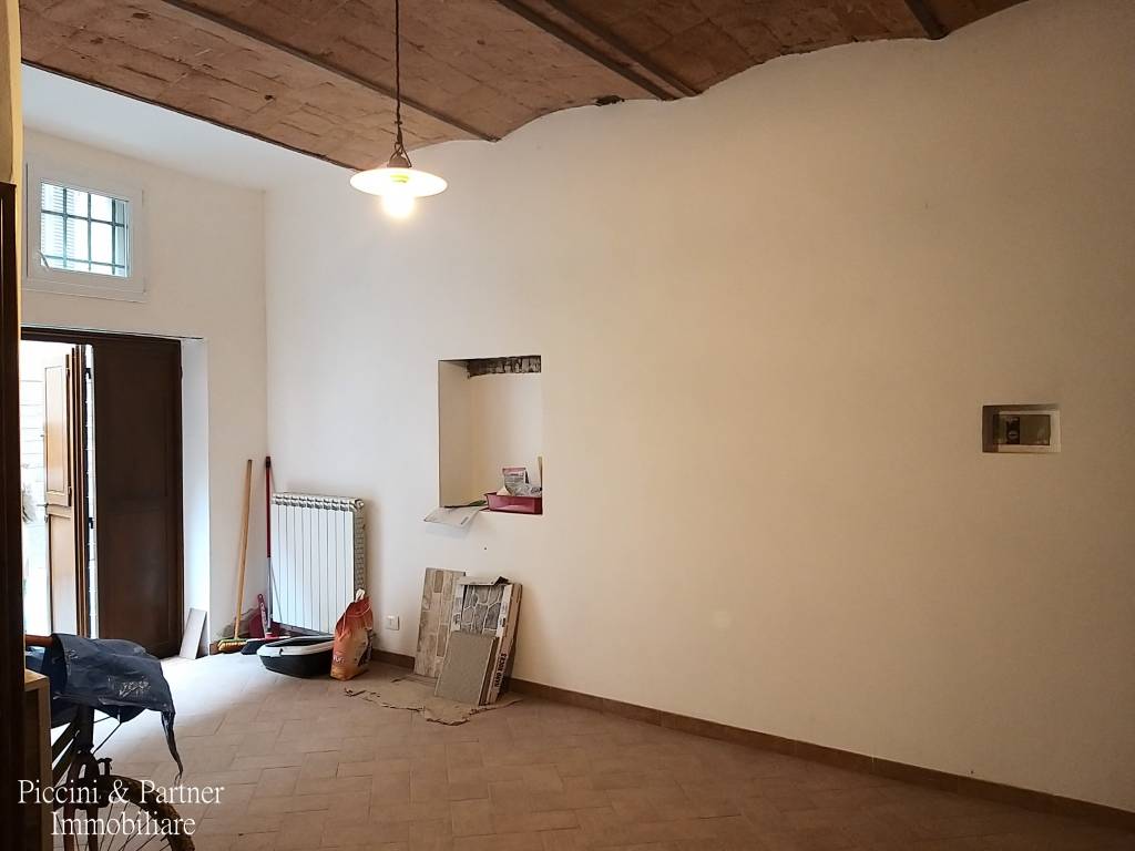 Casa indipendente a Castiglione del lago in Piazza San Lorenzo - Foto 3