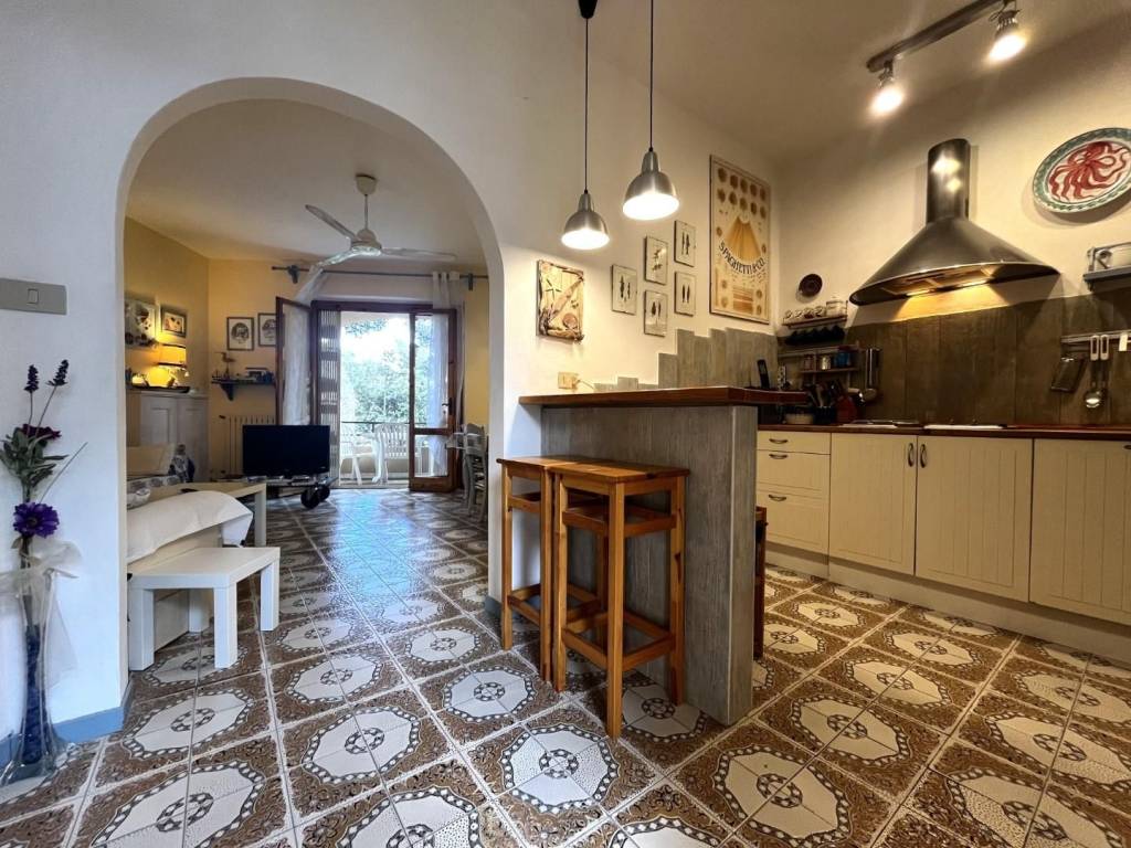 Appartamento a Rosignano marittimo in Via Ticino - Foto 2