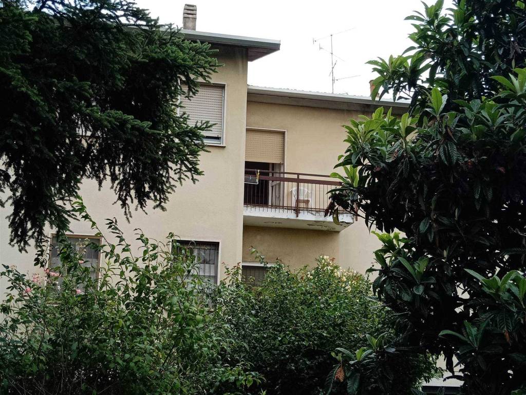 Appartamento a Besnate in VIA PIAGGIO, 1 - Foto 4