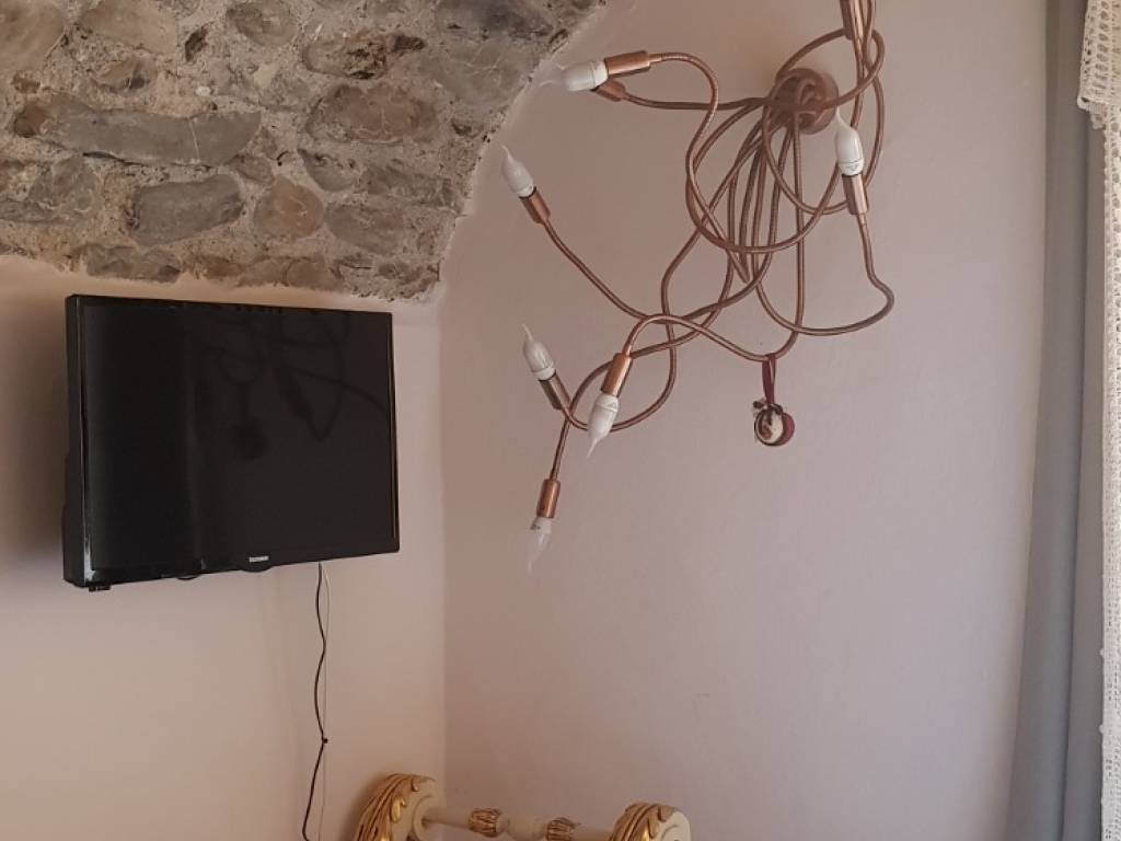 Casa indipendente a Dolceacqua in Via Barberis Colomba, 22 - Foto 3