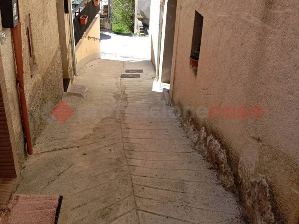 Casa indipendente a Carsoli in Via Degli Orti, 3 - Foto 3
