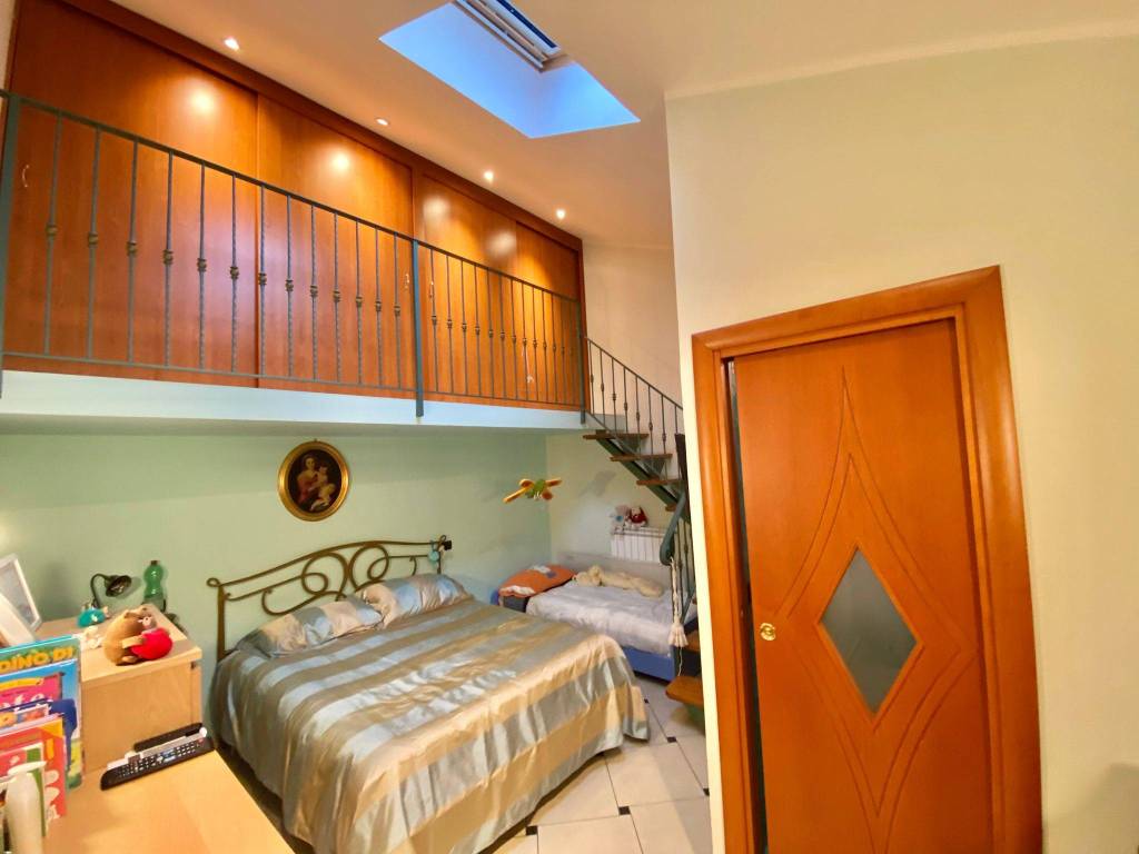 Attico / mansarda a Cava de' tirreni in Via Vincenzo di Fazio - Foto 3