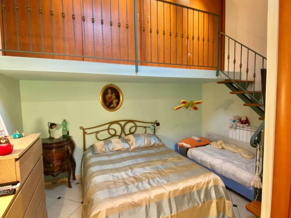 Attico / mansarda a Cava de' tirreni in Via Vincenzo di Fazio - Foto 4