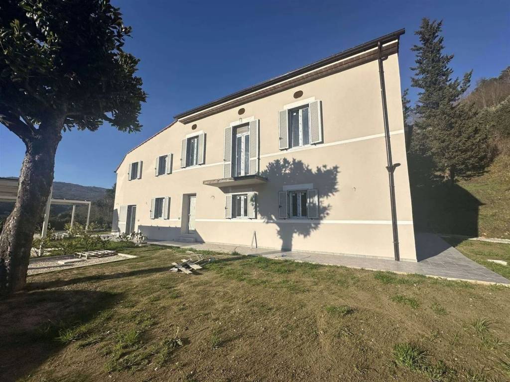 Villa a Pistoia in Via Pieve A Celle S.N.C. - Foto 2