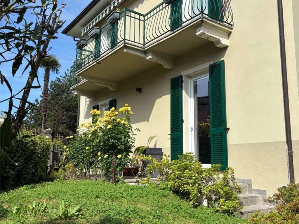 Villetta a schiera a Verbania in piazza leone fabbri, 8 - Foto 3