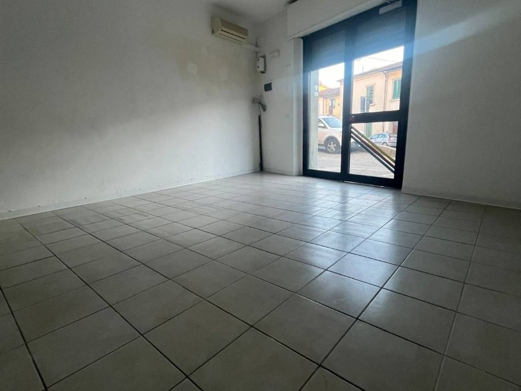 Immobile a Prato in Via Firenze, 373 - Foto 2