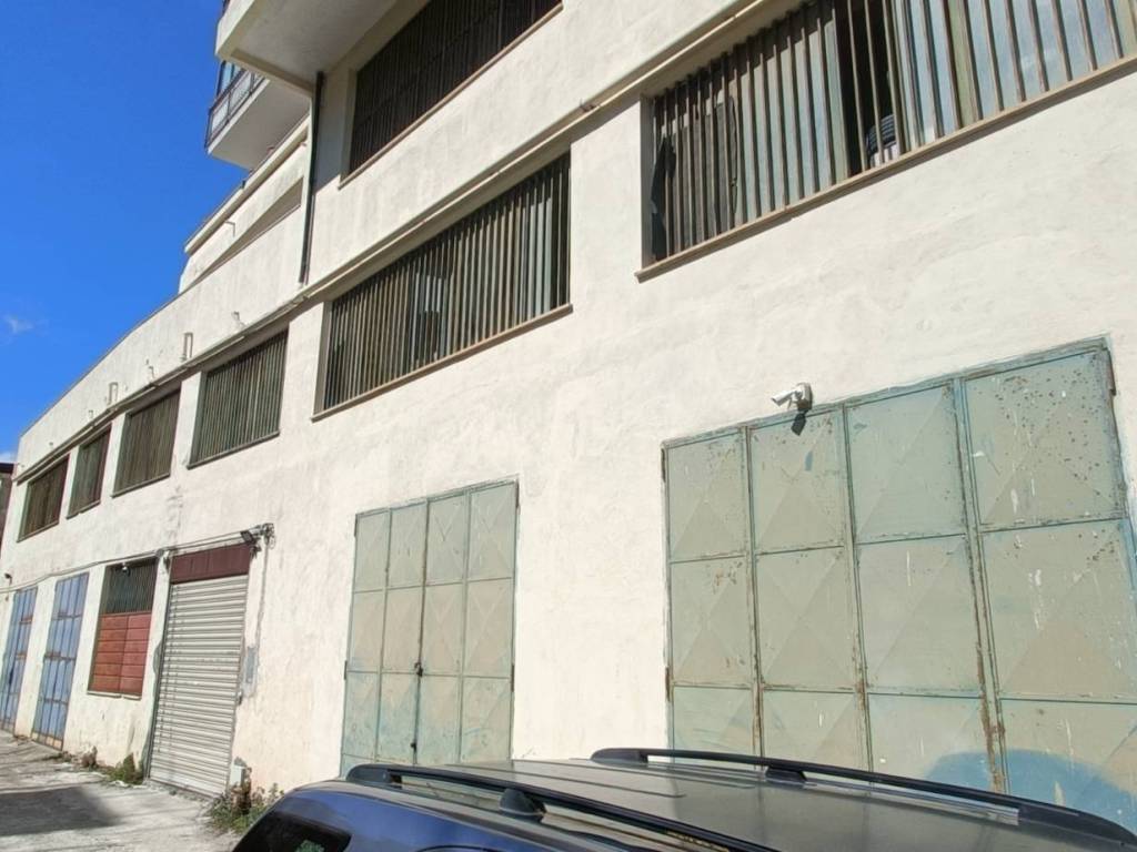 Box / garage a Lamezia terme in Via Aldo Moro - Foto 2