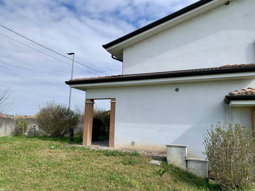 Villetta a schiera a Dosolo in Via sabbadini , 81 - Foto 5