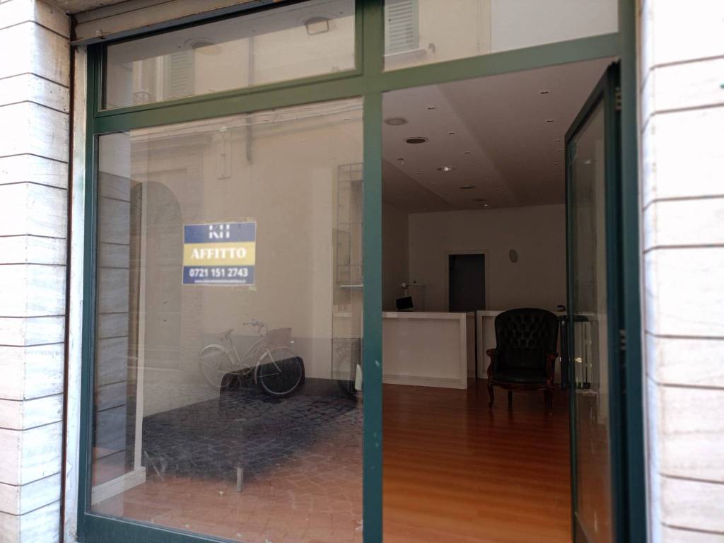 Immobile a Pesaro in Via Ercole Luigi Morselli, 51 - Foto 2