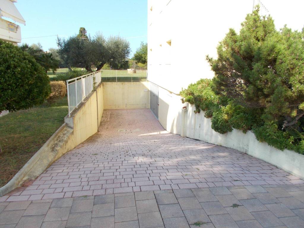 Box / garage a Pineto in Via Cile - Foto 2