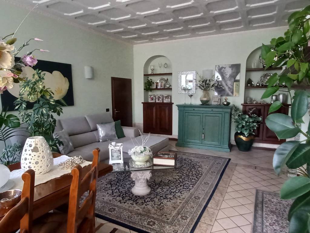 Appartamento a Cuveglio in Via 24 Maggio - Foto 4