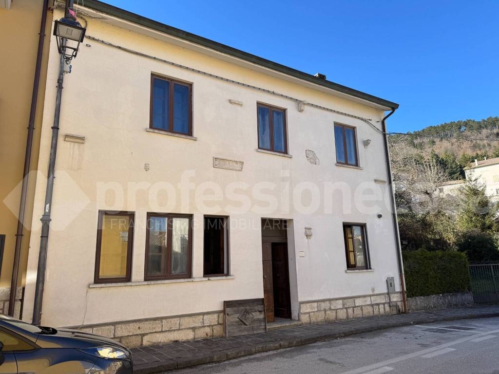 Appartamento a San pietro avellana in Via San Rocco - Foto 2