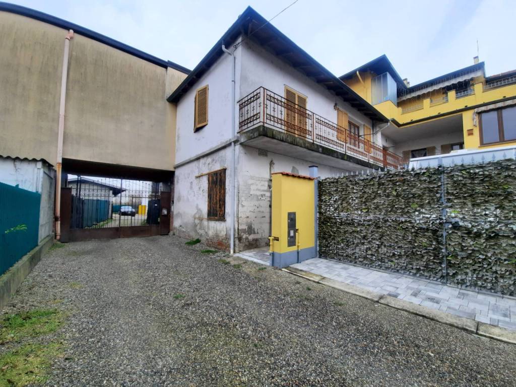 Appartamento a Fara novarese in Via 20 Settembre, 97 - Foto 2