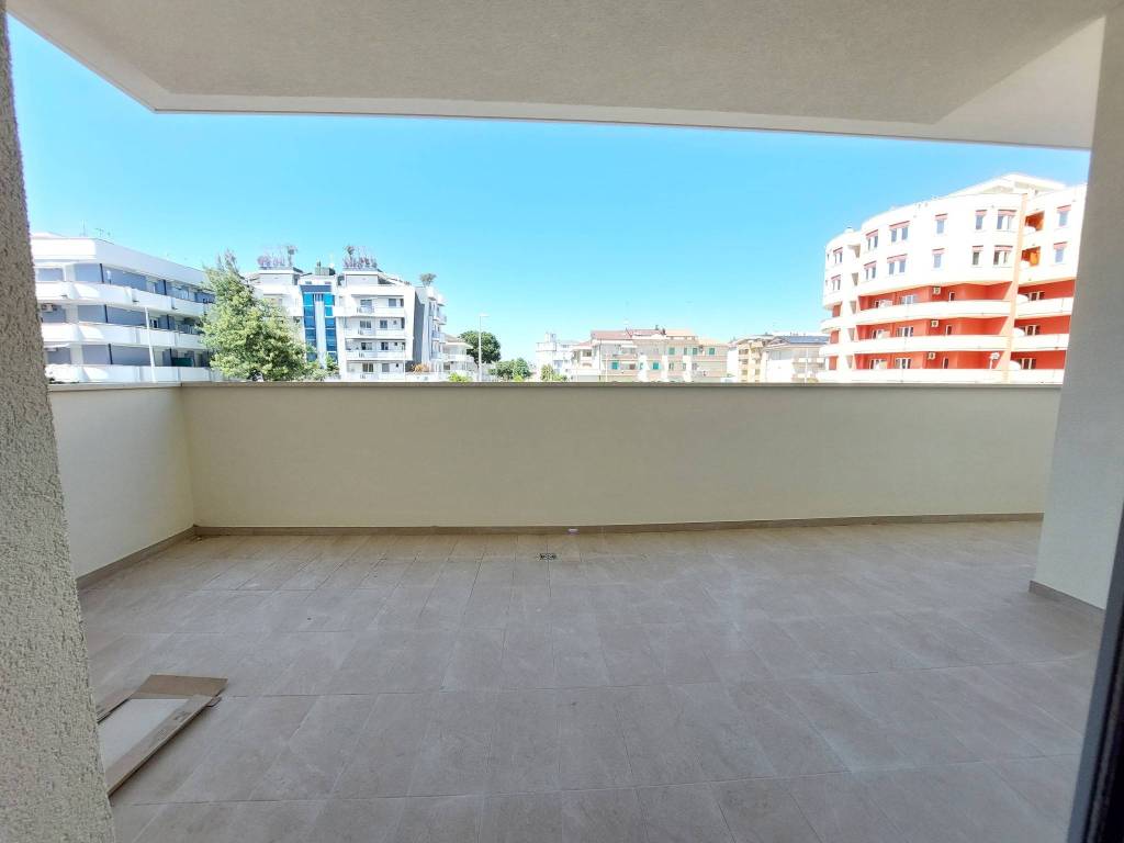 Appartamento a Alba adriatica in Via merano, snc - Foto 3