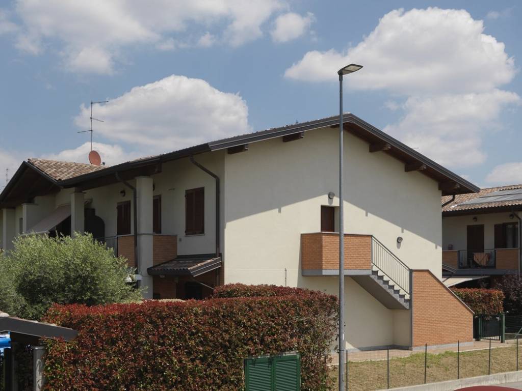 Appartamento a Bregnano in Viale Lombardia - Foto 2