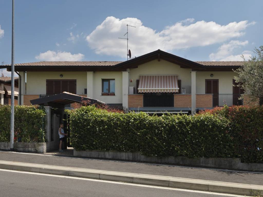 Appartamento a Bregnano in Viale Lombardia - Foto 3