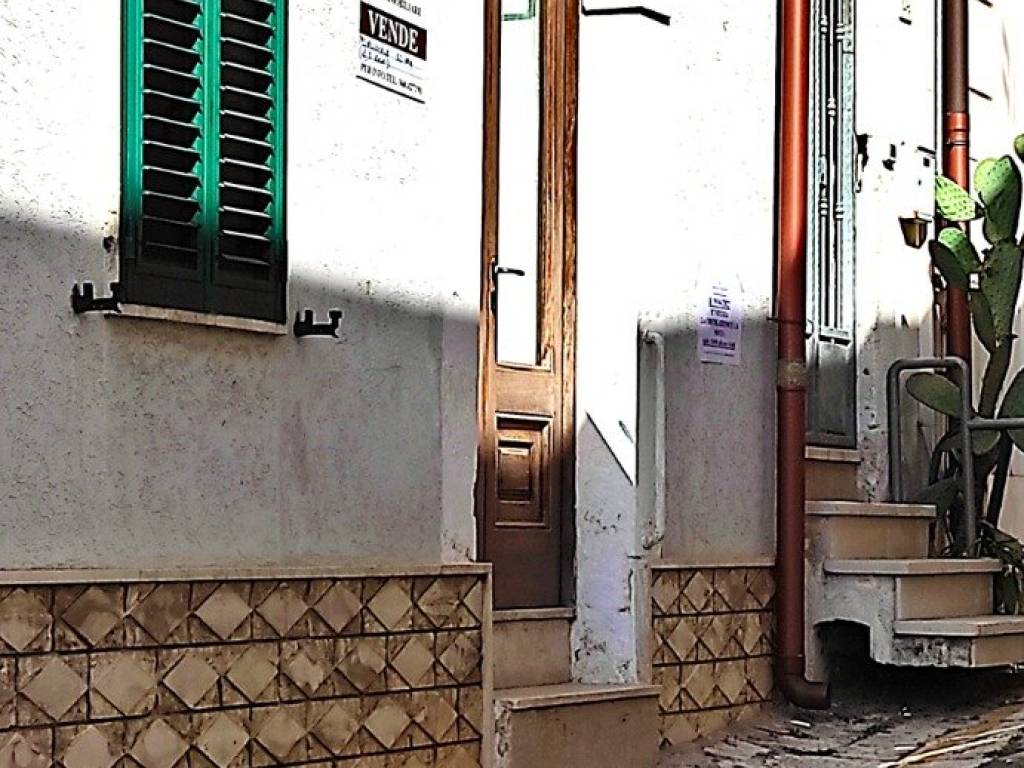 Appartamento a Carovigno in Via Vittorio Veneto, 16 - Foto 2