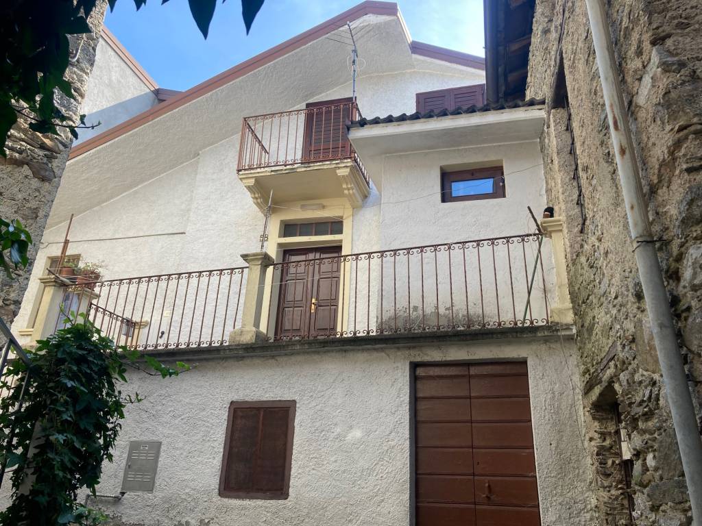 Villa a Civo in Frazione Cadelsasso - Foto 2