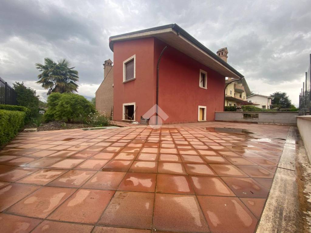 Villa a Avezzano in Via Giovanni XXIII - Foto 2