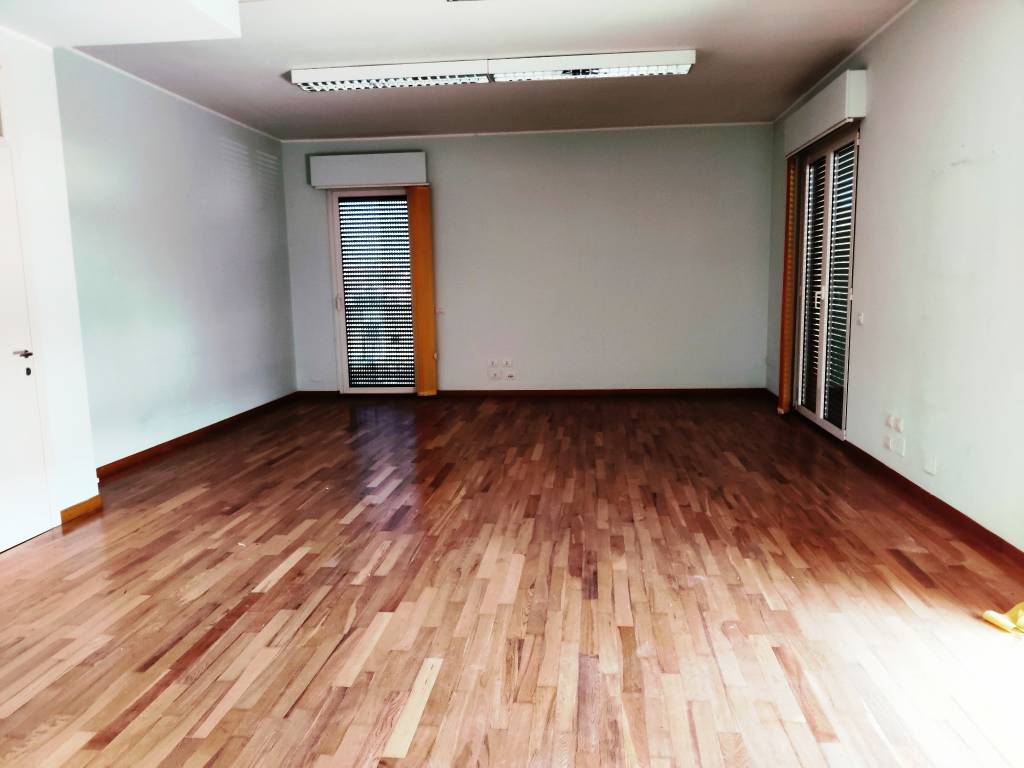 Immobile a Civitanova marche in Via Martiri di Belfiore, 105 - Foto 2