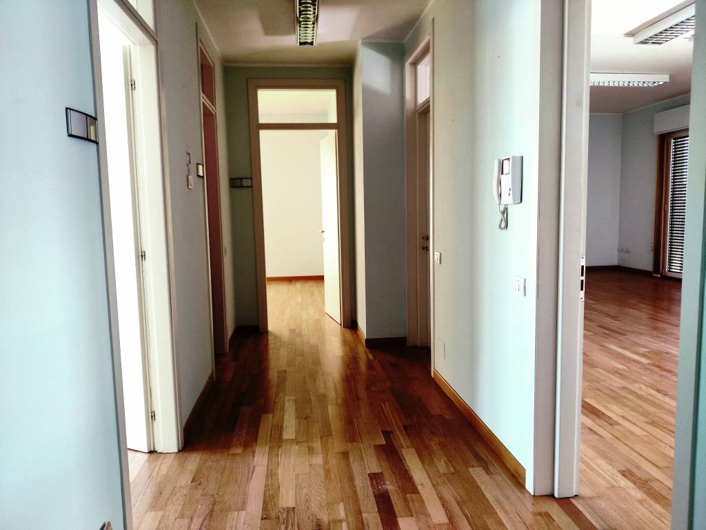 Immobile a Civitanova marche in Via Martiri di Belfiore, 105 - Foto 5