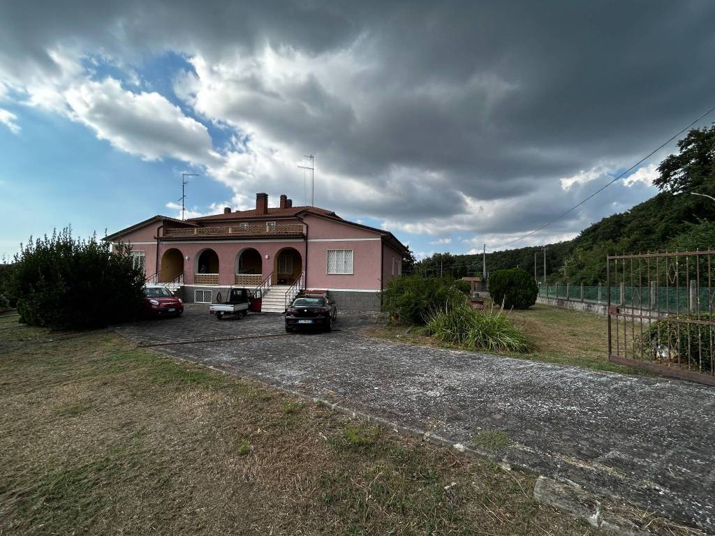 Villa a Vetralla - Foto 2