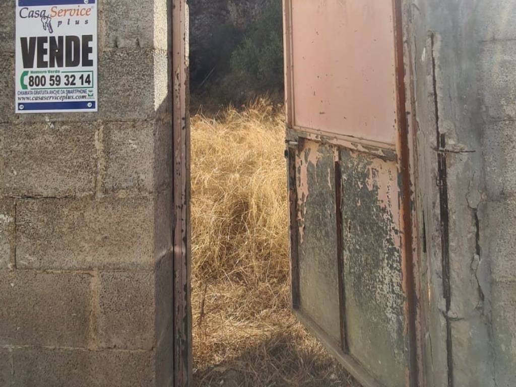 Terreno a Matino in Via degli Eroi - Foto 2