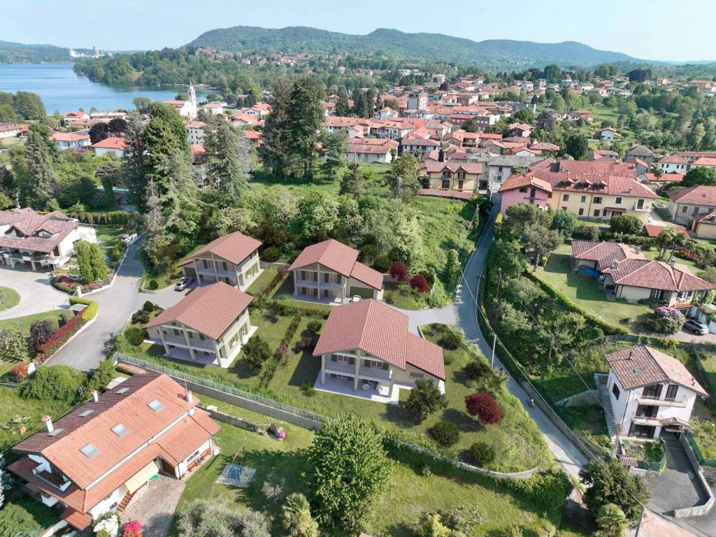Villa a Cadrezzate con osmate in Via alle Motte - Foto 2